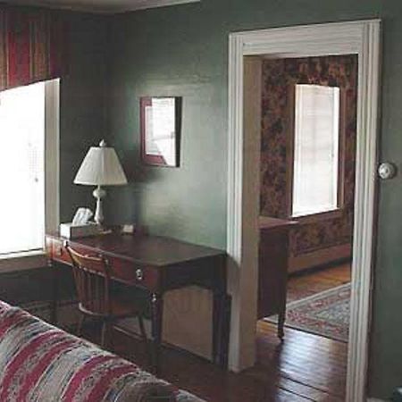 Canal Side Inn Little Falls Экстерьер фото
